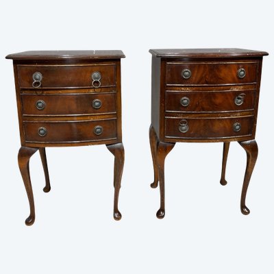 Paire de tables de chevet anciennes en acajou et plumes