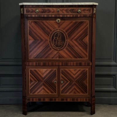 Secrétaire époque Louis XVI en marqueterie monogramme et marbre blanc