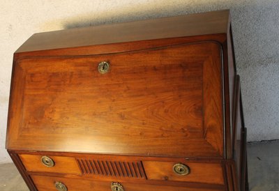 Scrivania a schiena d'asino in mogano massiccio Luigi XVI del XVIII secolo