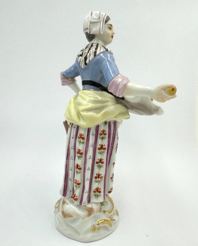 Meissen - Les Cris De Paris, Vendeuse De Fruits (Obstverkäuferin)