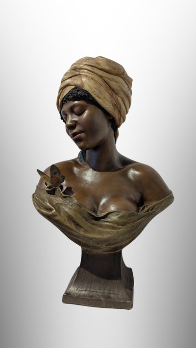 Goldscheider, Donna con farfalla, Terracotta orientalista africanista