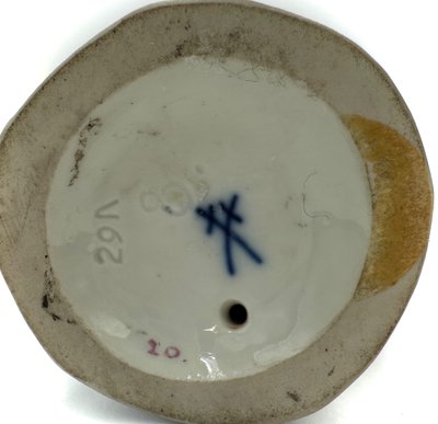 Meissen - Les Cris De Paris, negoziante con cestini