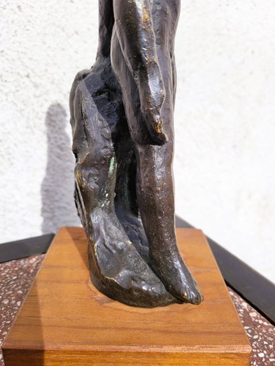 G Kolbic, Donna nuda in bronzo, inizio XX secolo