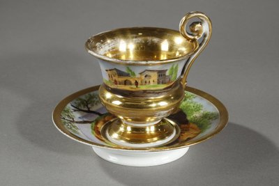 PARIS PORCELAIN SERVICE WITH LANDSCAPE DECORATION
