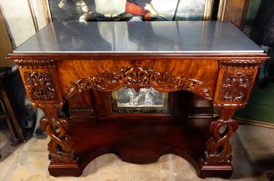 Console nuziale cubana in mogano con delfini