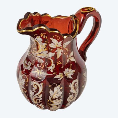 Brocca in cristallo rosso di Boemia in miniatura, fine XIX secolo
