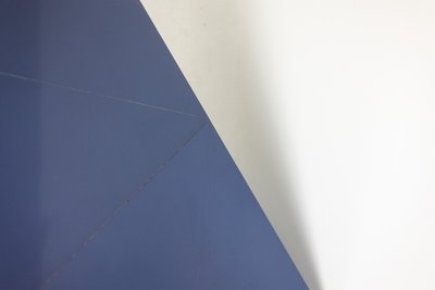 Maison Jansen. Table basse bleue de forme carrée. Années 1970. LS6179406G