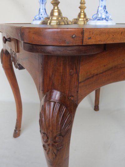 Table à jeux Lyonnaise, XVIIIe siècle.
