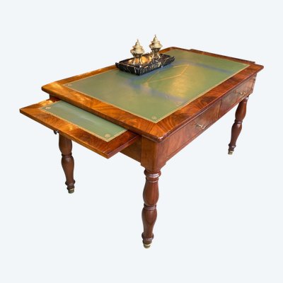 Restoration period mahogany desk in mahogany and leather, Jacob legs, 19th century