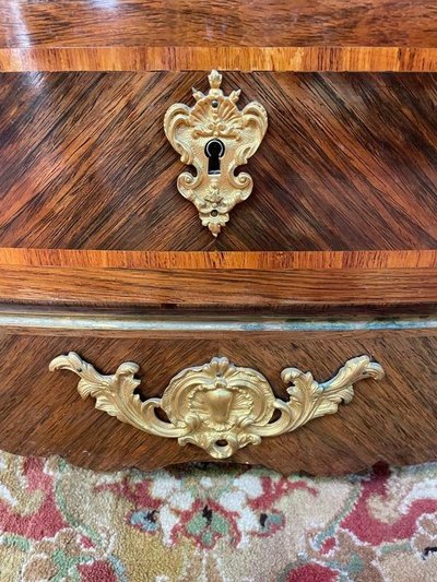 Commode de style Louis XIV  "GILLODES"