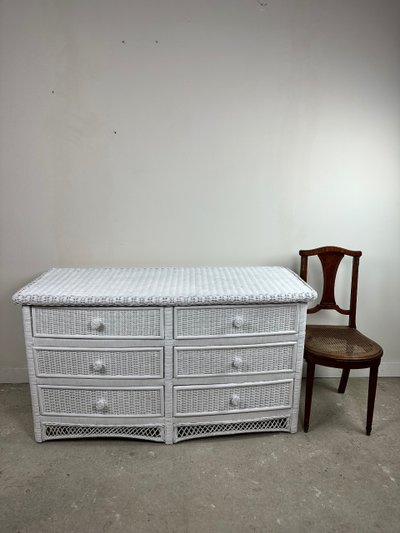 Commode galbée en rotin tressé blanc 1980'S