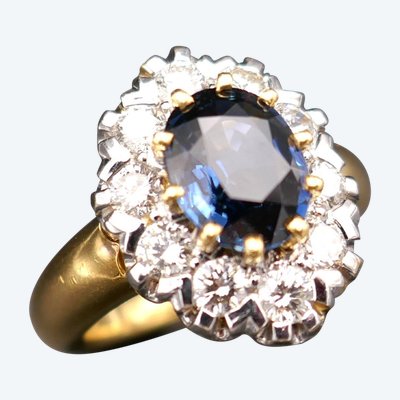 Anello con zaffiro da 1,95 carati e diamante da 1 carato, oro giallo 18 carati.