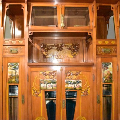 Crédence Art Nouveau italienne inspirée par Raimondo D'Aronco