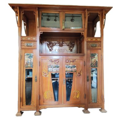 Crédence Art Nouveau italienne inspirée par Raimondo D'Aronco