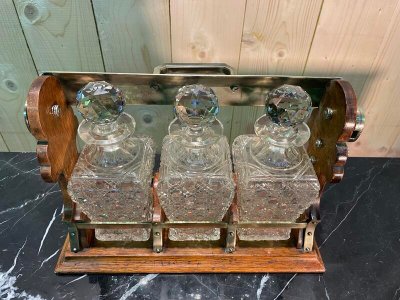 Liqueur cellar - Triptych of Caraves