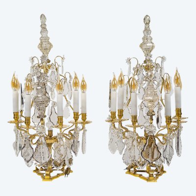 Coppia di girandoles in stile Luigi XV in bronzo dorato e decoro in cristallo Baccarat circa 1850-1870