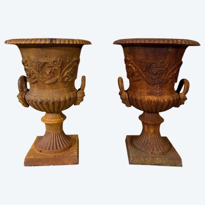 COPPIA DI VASI MEDICI IN GHISA