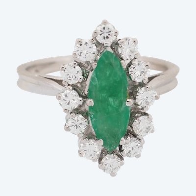 Anello Marquise in oro bianco, smeraldo e diamanti