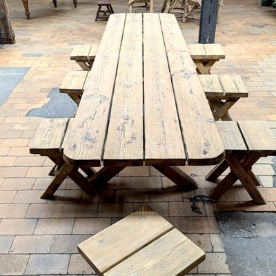Fir Farmhouse Table With 7 Stools