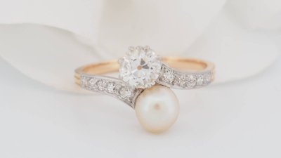 Anello Toi et Moi in oro bicolore 18kt, diamanti e perla coltivata