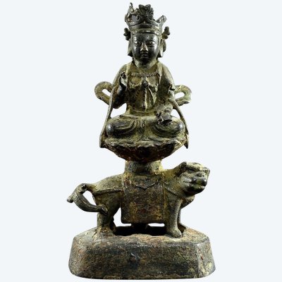 Chine, Dynastie Ming, Fin Du XIVème-début Du XVème, Statuette En Bronze De Majushri Sur Un Lion.