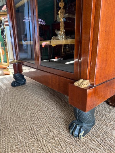 Mahogany display cabinet library from the Empire-Consulate period, early 19th century.