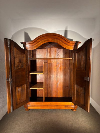  Mobiletto in noce del XIX secolo
