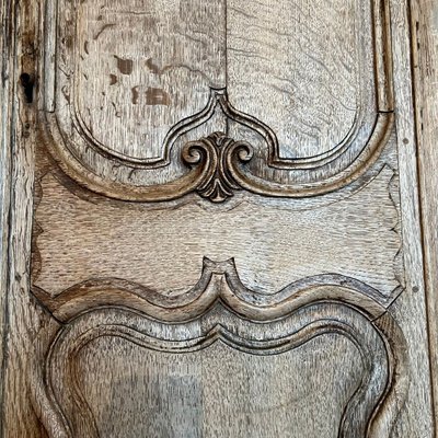 Armoire D’angle Décapée En Chêne D’esprit Louis XV