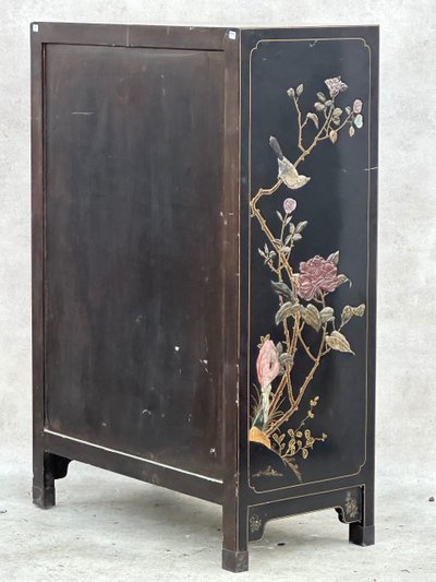 Chinesischer Schrank