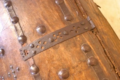 Haute Epoque Truhe mit gewölbtem Deckel