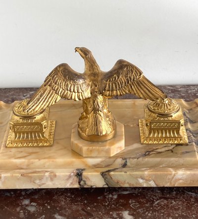 Tintenfass aus vergoldeter Bronze und gelbem Siena-Marmor, spätes 19. Jahrhundert