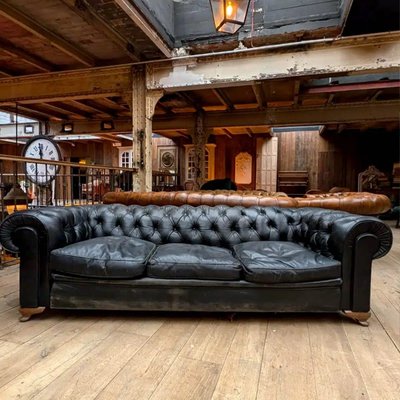 Canapé Chesterfield Ancien En Cuir Noir