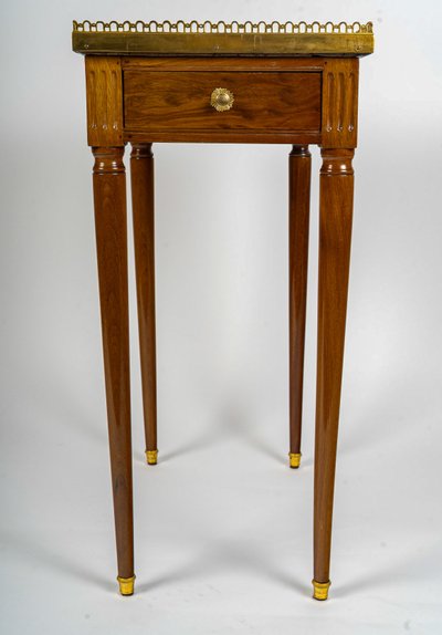 Isac Simon Rebour Kleiner Couchtisch aus Mahagoni und Marmor im Louis XVI-Stil, ca. 1780-1790