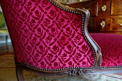 Broken Duchess - Louis XV period chaise longue in crushed velvet, Manufacture Bonvallet