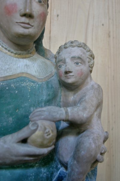 Vergine col Bambino in pietra