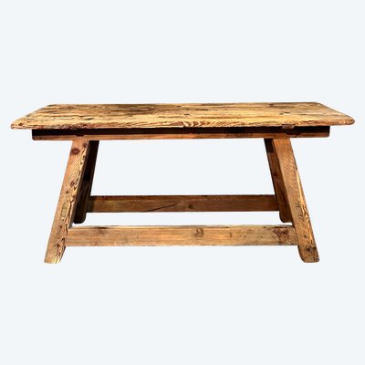 Table en mélèze 1800