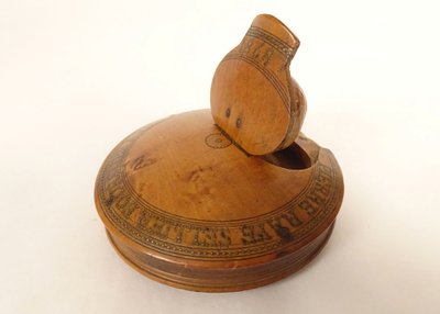 Linsenförmige Schnupftabakdose Buchsbaum Stein Raye Sellier Vieillevigne 1868 19. Jahrhundert