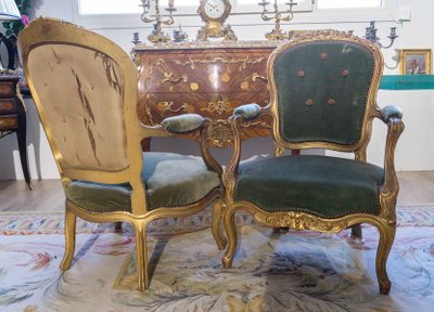 Une Suite De Salon En Bois Sculpté Et Doré, Fin XIXème Siècle 