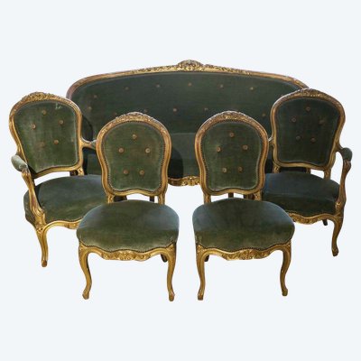 Une Suite De Salon En Bois Sculpté Et Doré, Fin XIXème Siècle 