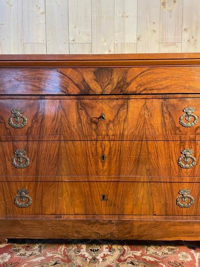 Commode époque Louis Philippe en noyer 