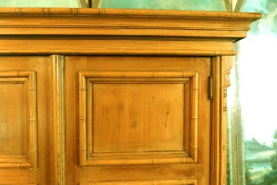 Armoire en pitchpin style bambou