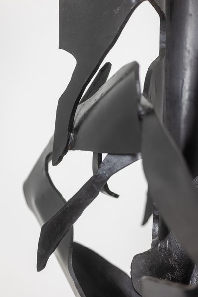 Jean Campa. Scultura verticale in metallo patinato. Anni '80. LS62151309P