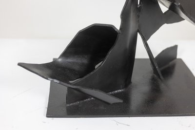 Jean Campa. Scultura verticale in metallo patinato. Anni '80. LS62151309P