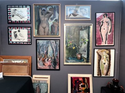 Studio di un nudo rosa.