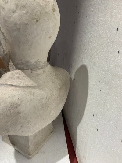 Busto di un notabile" calco in gesso scolpito, XX secolo