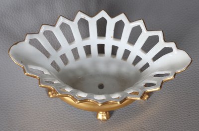 Corbeille porcelaine d’époque Empire, en Vieux Paris, largeur : 17 cm