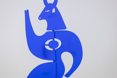 Antonino di San Pietro. Scultura blu “Tauride”. Contemporaneo. Codice articolo: LS6240489P