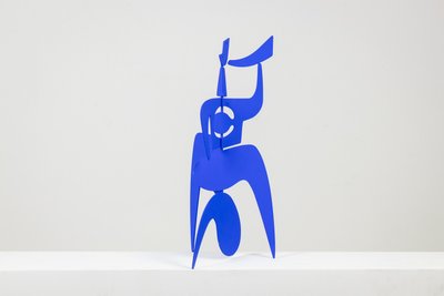 Antonine de Saint Pierre. Sculpture « Bugler » bleue. Contemporain.