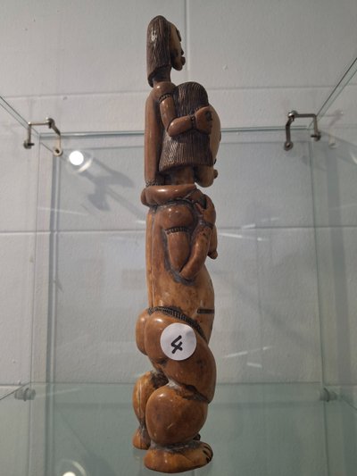 Statuetta in avorio dell'etnia FANG dal GABON