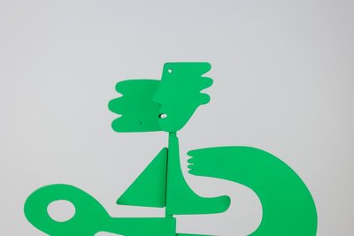 Antonine de Saint Pierre. Sculpture verte « Le baiser ». Contemporain. LS6245487Y